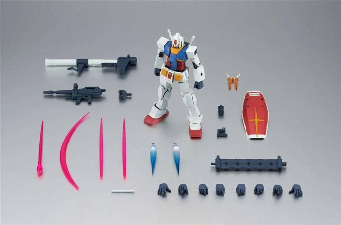 Gundam Robot Figure 14cm PVC Bandai RX-78-2 Anime Version